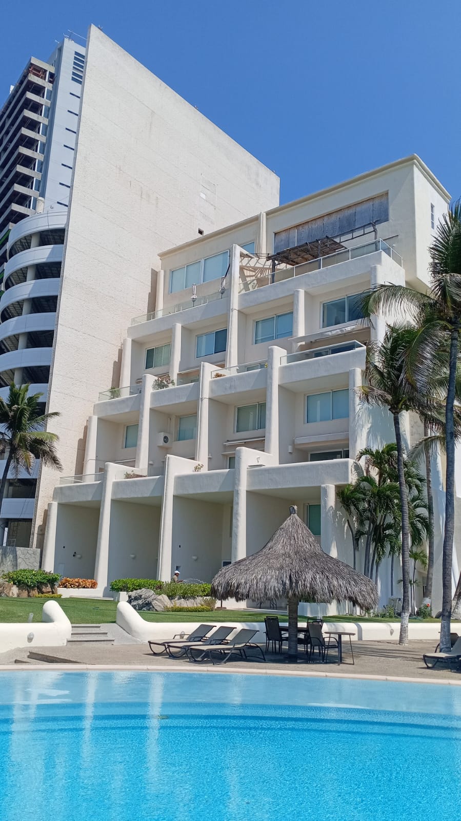 RESIDENCIAL ALBATROS ACAPULCO